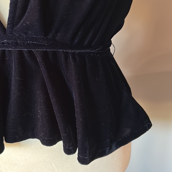 Kimchi Blue Women’s Navy Velvet Deep V-Neck Top - Picture 3 of 7